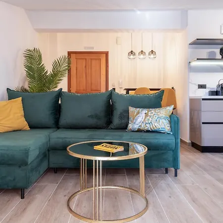 Grouzi Loft Apartment