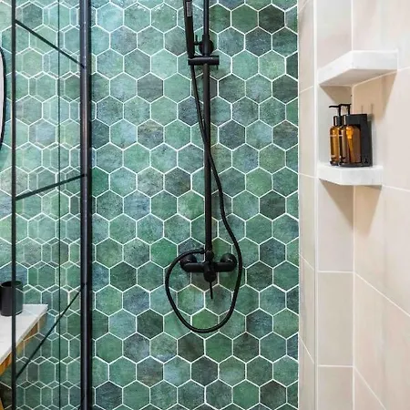 Grouzi Loft Apartamento *